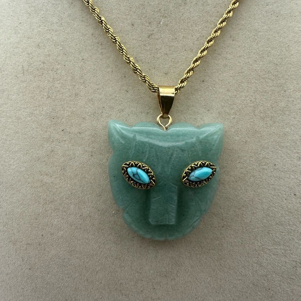 Green Aventurine Panther Pendant Necklace on Stainless Steel Rope Chain - Picture 2 of 9